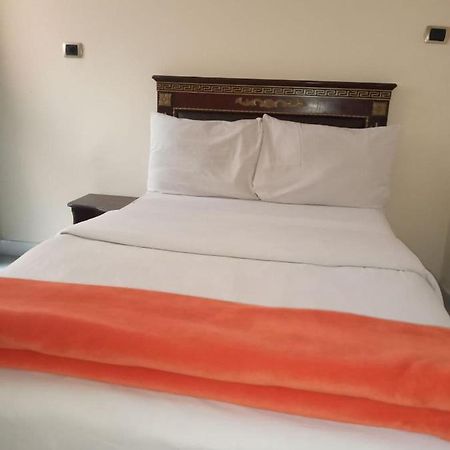 Lucy Guest House แอดดิสอาบาบา ภายนอก รูปภาพ