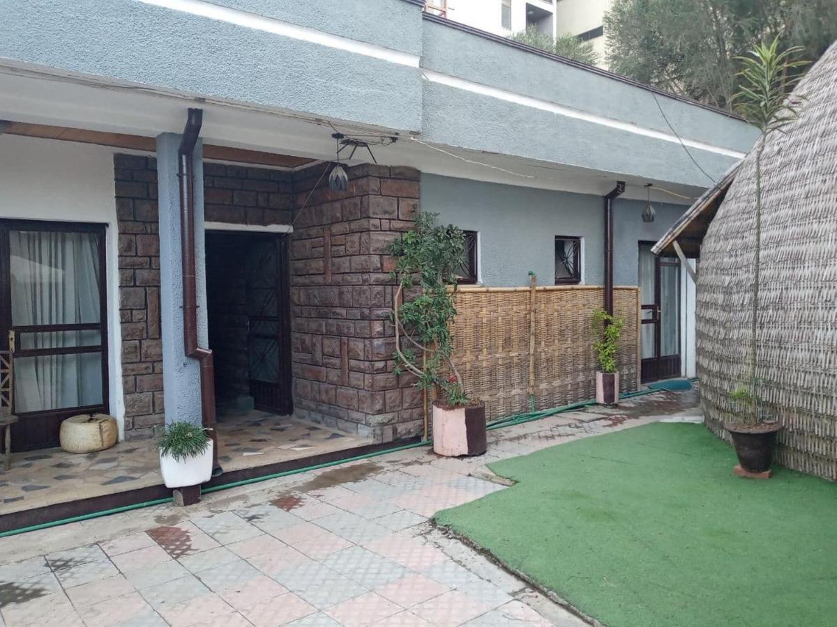 Lucy Guest House แอดดิสอาบาบา ภายนอก รูปภาพ